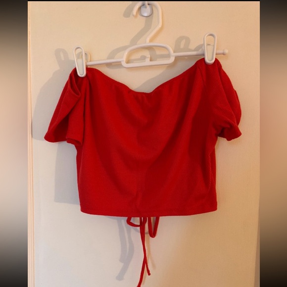 Red Ruched Crop Top - Picture 2 of 2